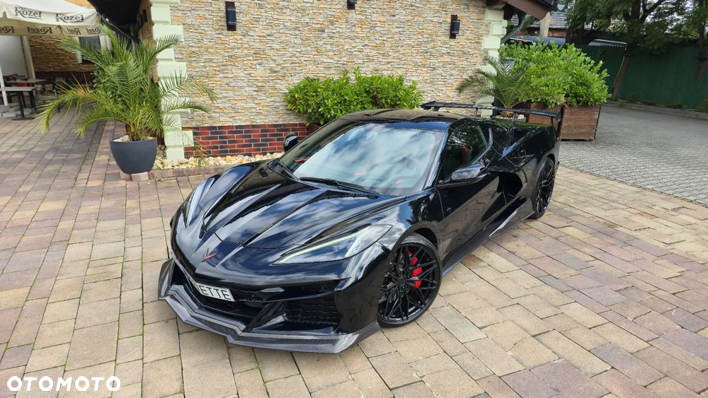 Chevrolet Corvette - 2