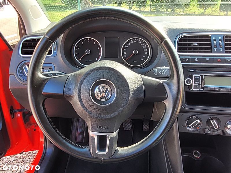 Volkswagen Polo - 18