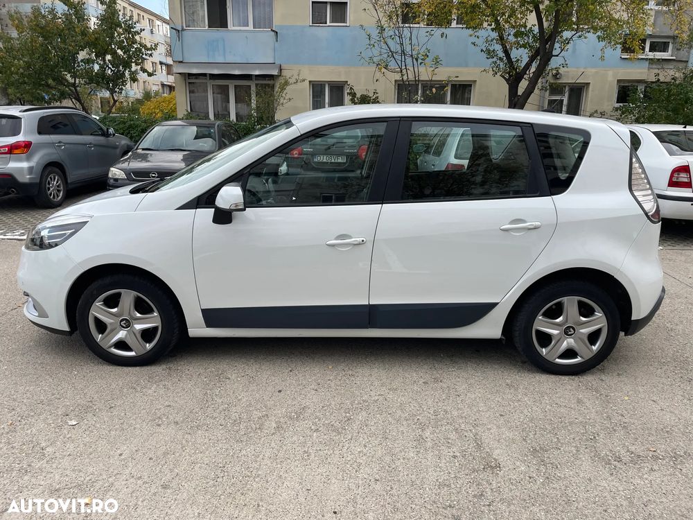 Renault Scenic 1.6 16V 110 LIMITED - 11