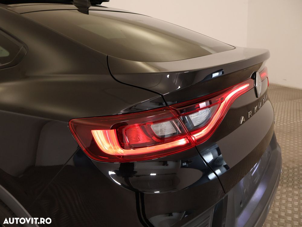 Renault Arkana E-TECH Hybrid RS Line - 13