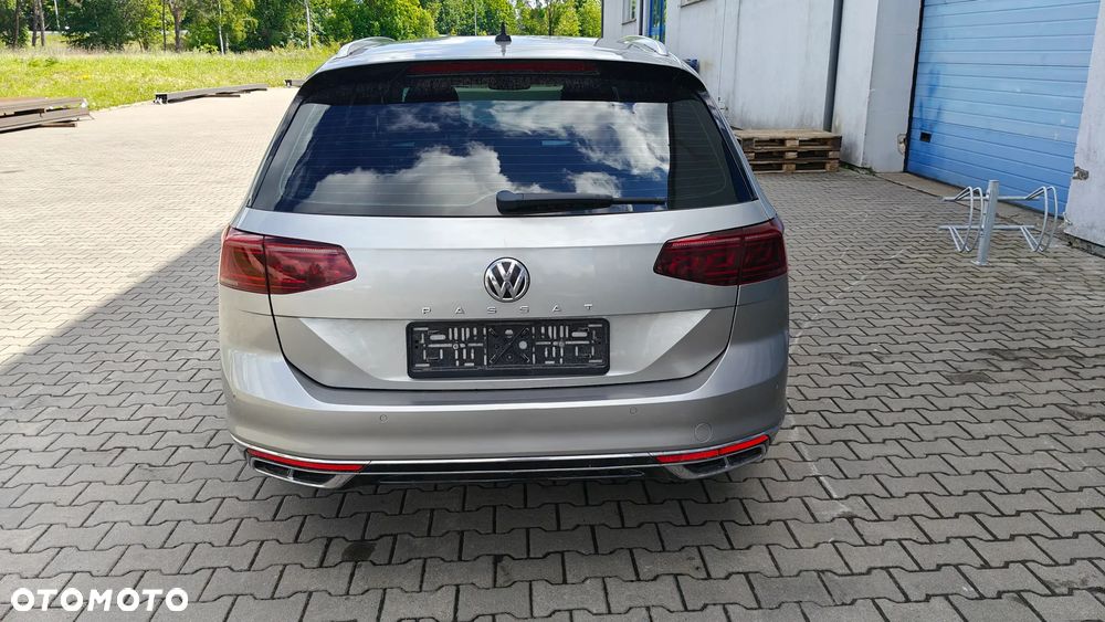 Volkswagen Passat 2.0 TDI SCR DSG - 4