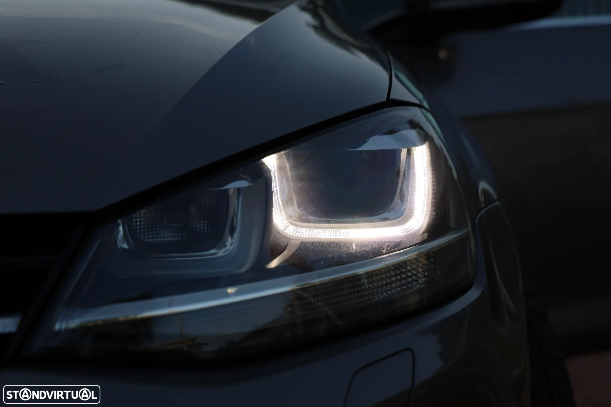VW Golf Variant 1.6 TDi R-Line - 25