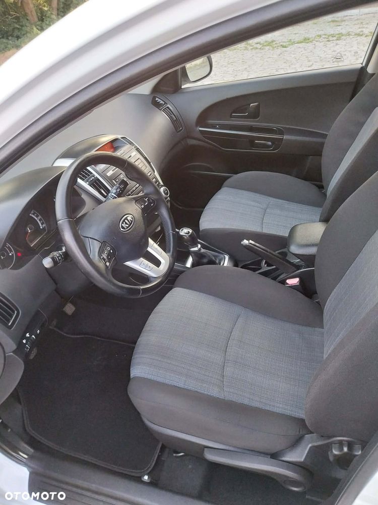 Kia Ceed 1.6 Crdi Comfort - 27