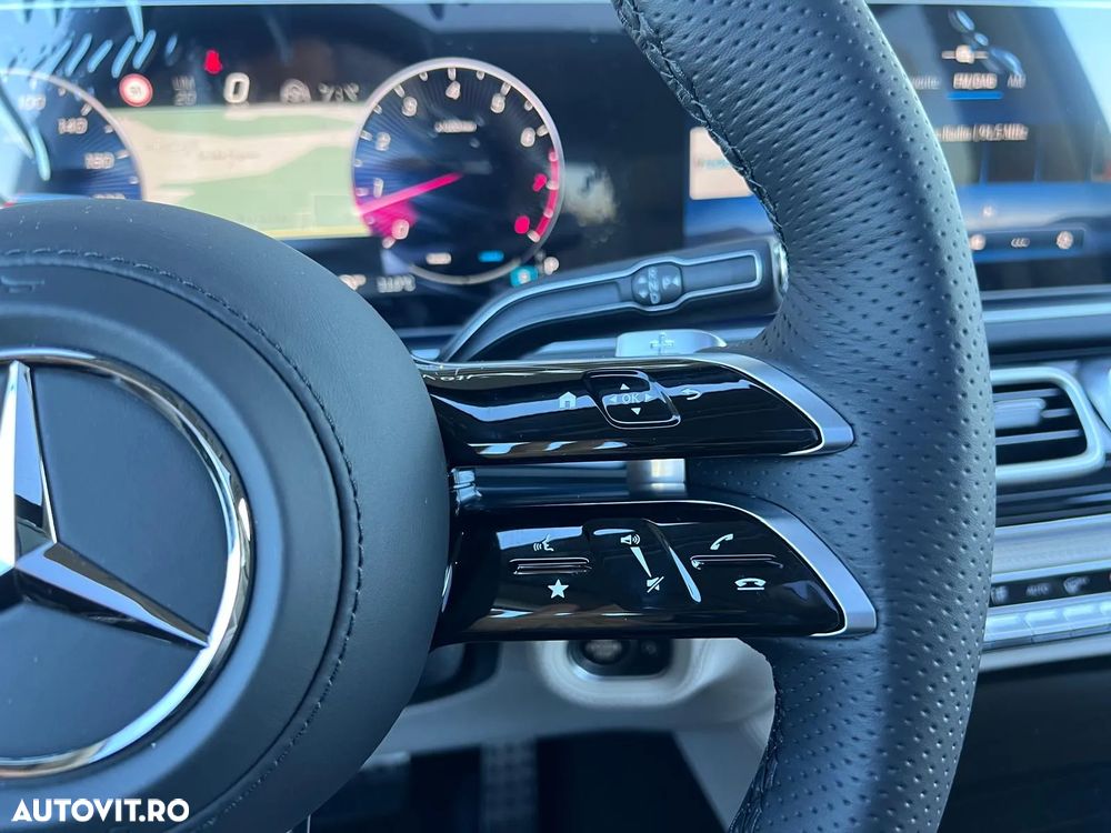 Mercedes-Benz GLS - 13