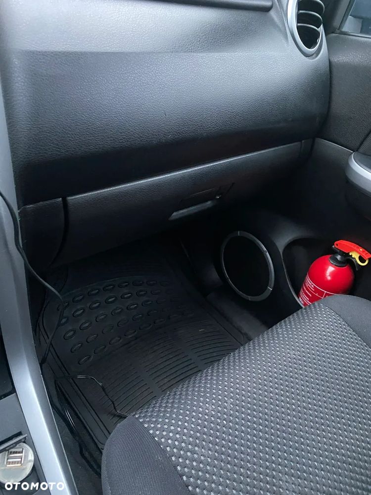 Suzuki Grand Vitara 1.9 DDiS Comfort DPF - 11