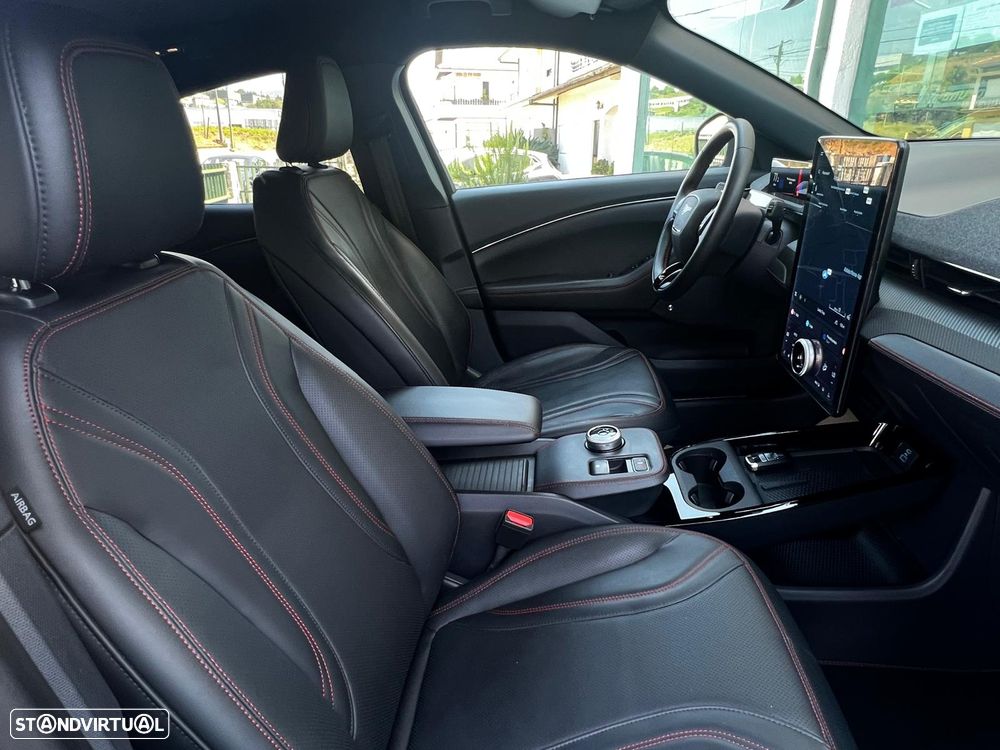 Ford Mustang Mach-E 98.7 kWh Premium - 25