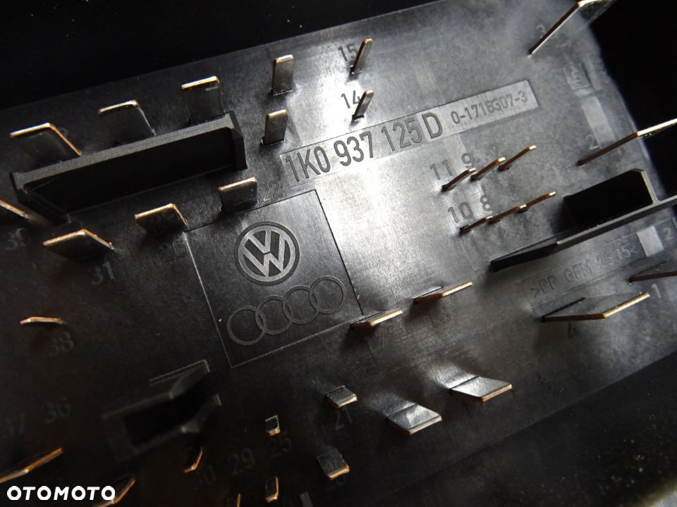 VW GOLF VI 08-16 1.2TSI SKRZYNKA BEZPIECZNIKÓW 1K0937125D - 7
