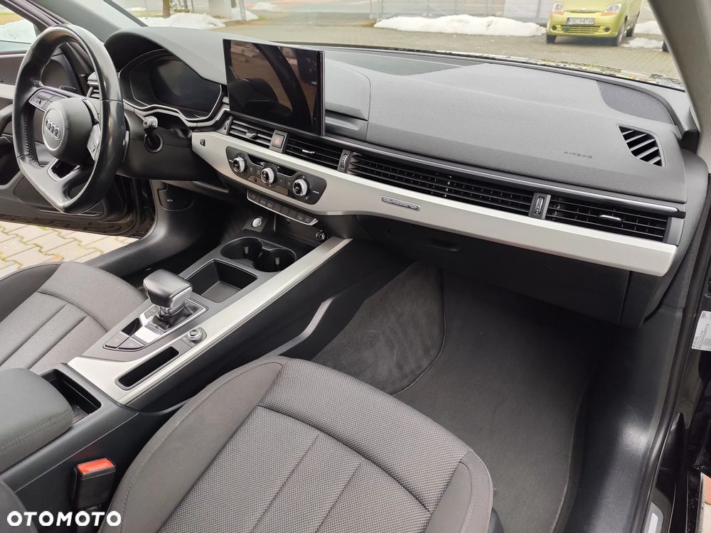 Audi A4 Allroad - 22