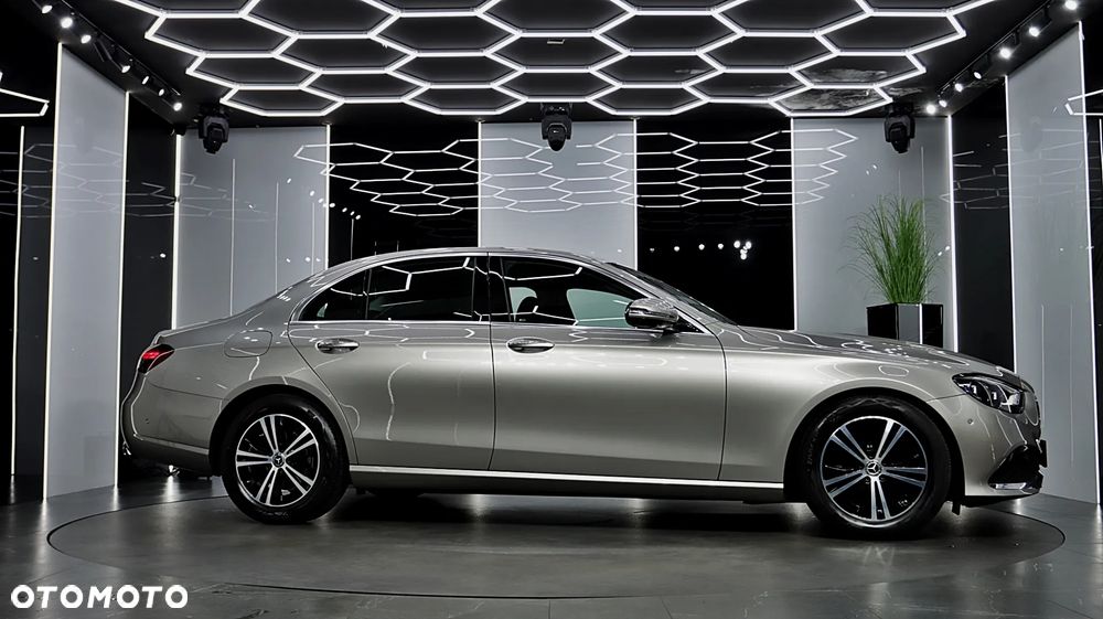 Mercedes-Benz Klasa E 220 d - 12
