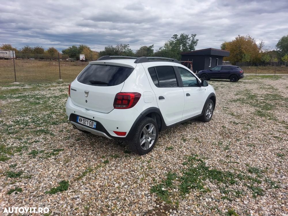 Dacia Sandero Stepway dCi 90 Prestige - 4