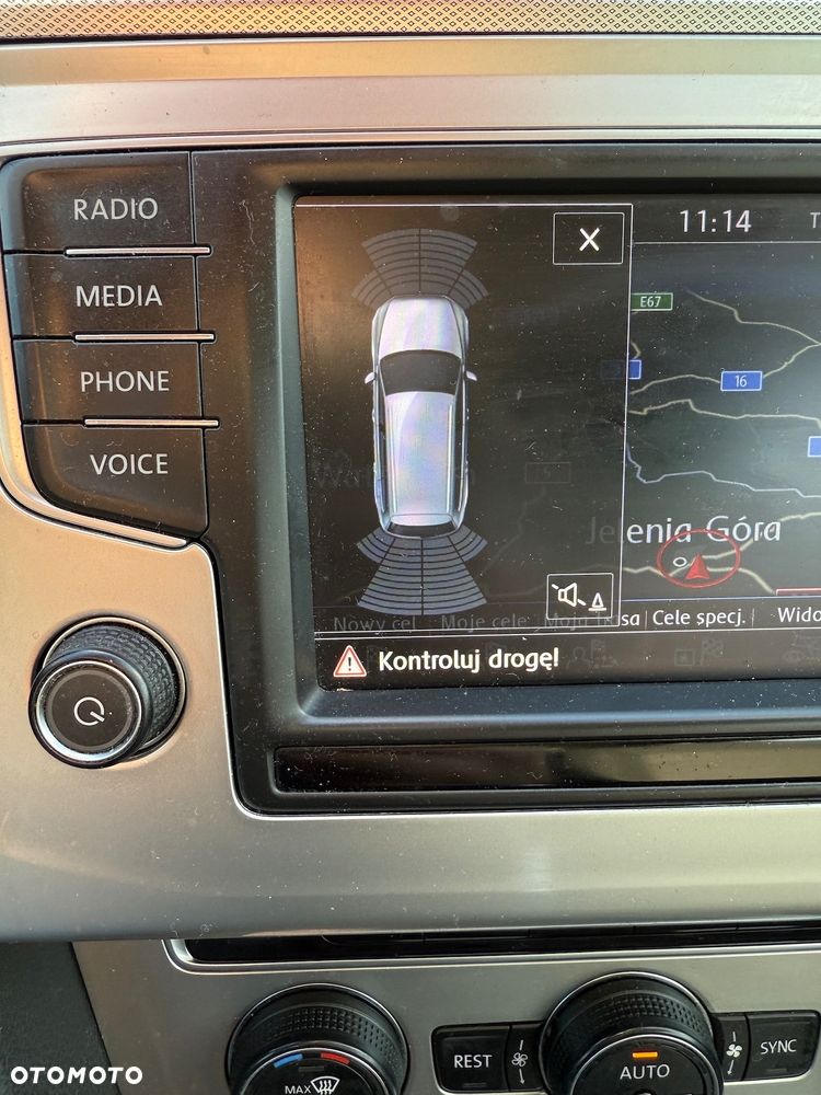 Volkswagen Passat ver-variant-1-6-tdi-scr-dsg-comfortline - 26