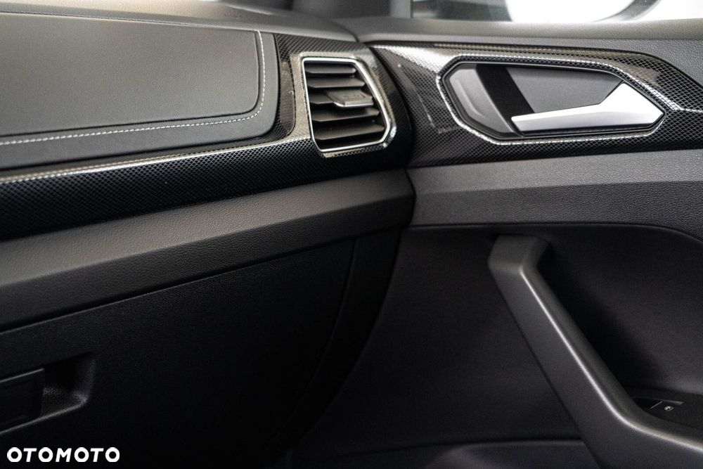 Volkswagen T-Cross - 18