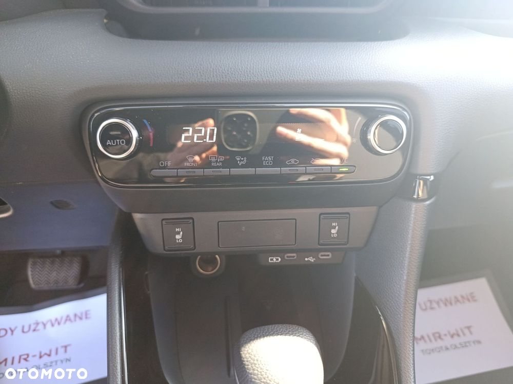 Toyota Yaris - 32