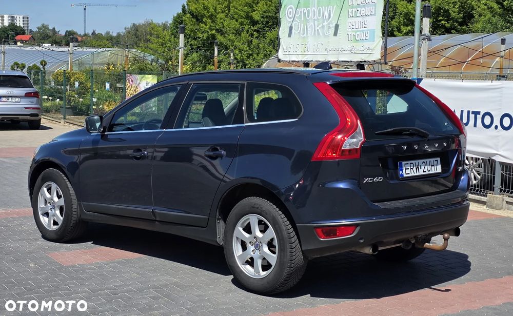 Volvo XC 60 T5 Powershift Momentum - 3