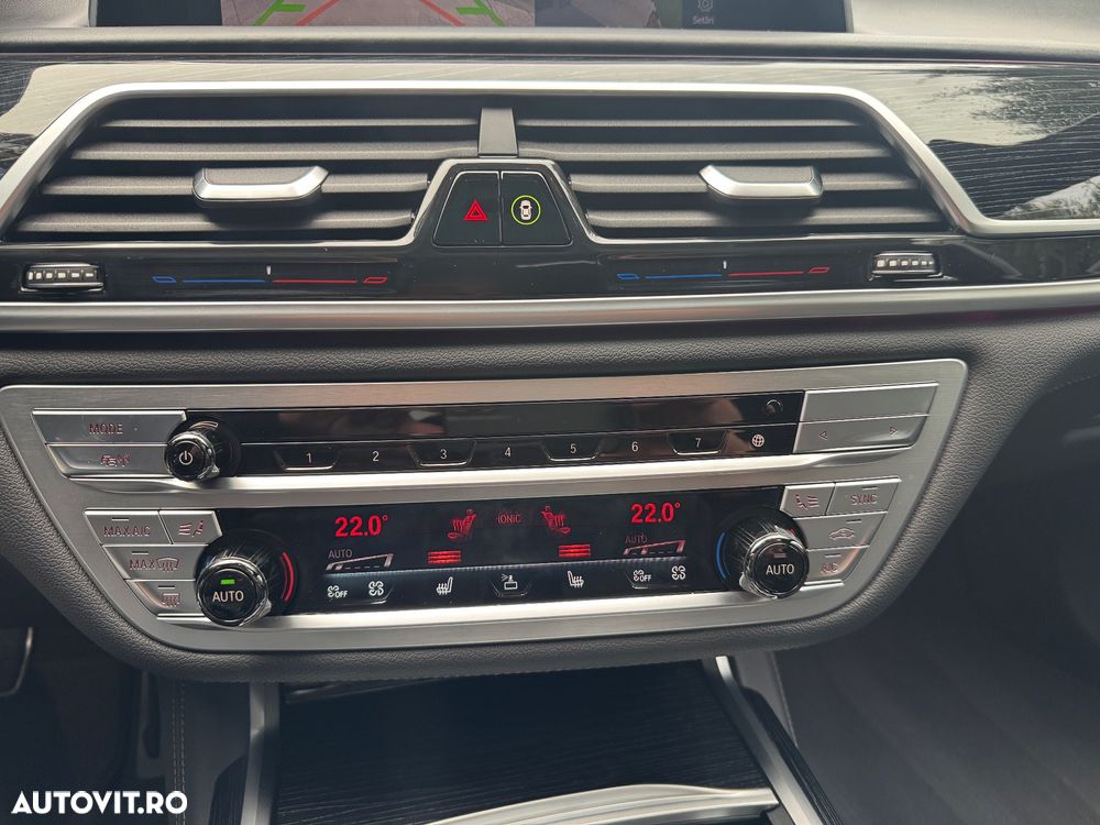 BMW Seria 7 730d xDrive - 29
