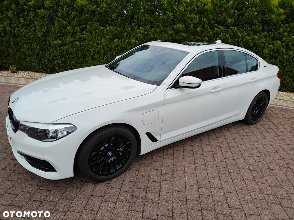 BMW Seria 5 530e iPerformance xDrive Luxury Line sport - 18