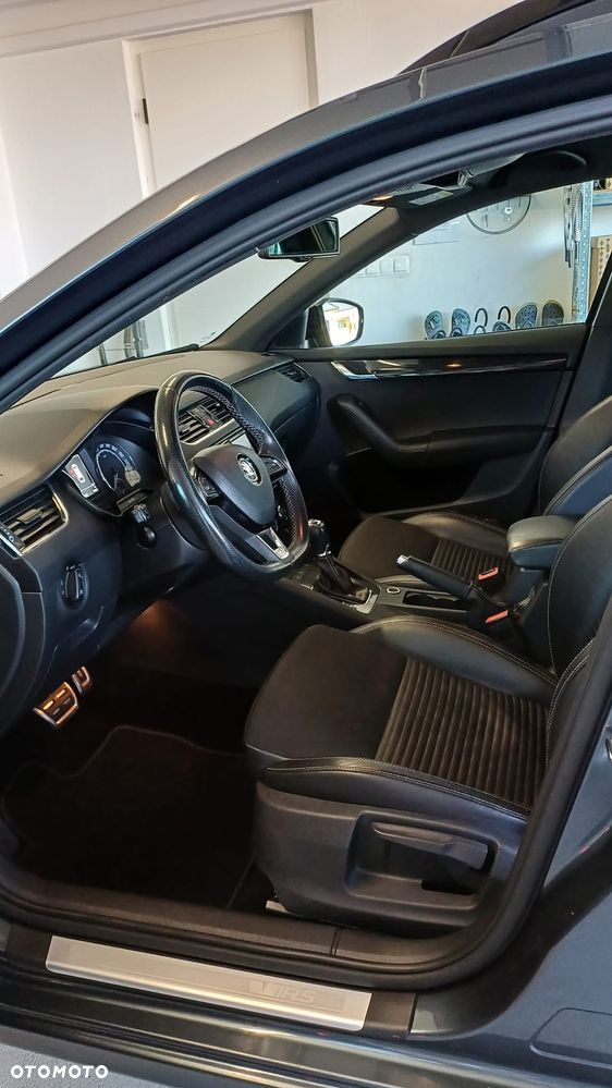 Skoda Octavia 2.0 TDI RS DSG - 10