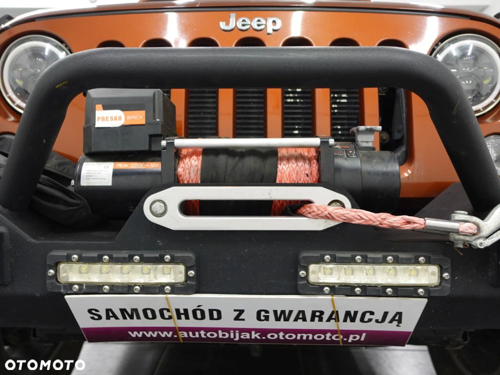Jeep Wrangler - 38