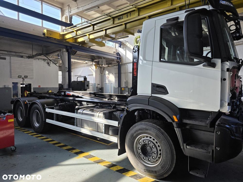 Iveco NOWE T-Way AD380T46 / 6x4 / 2026 / bez przebiegu / Hakowiec HIAB 26t_255874 - 4