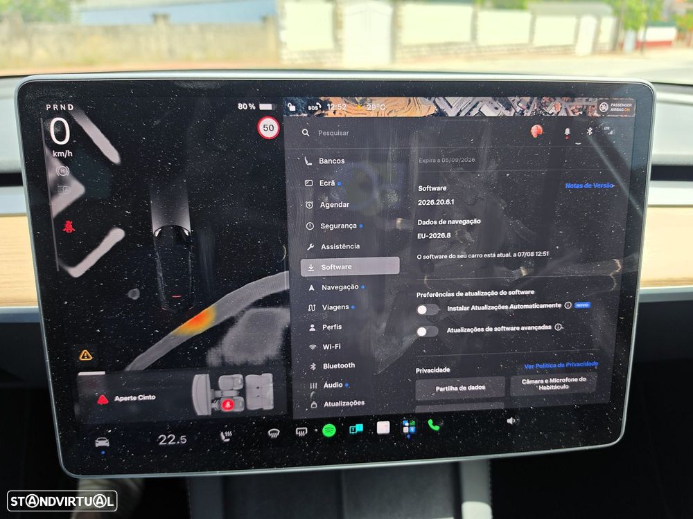 Tesla Model Y Long Range Dual Motor AWD - 22