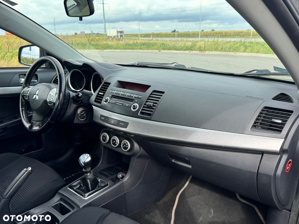 Mitsubishi Lancer 2.0 DID Instyle - 23