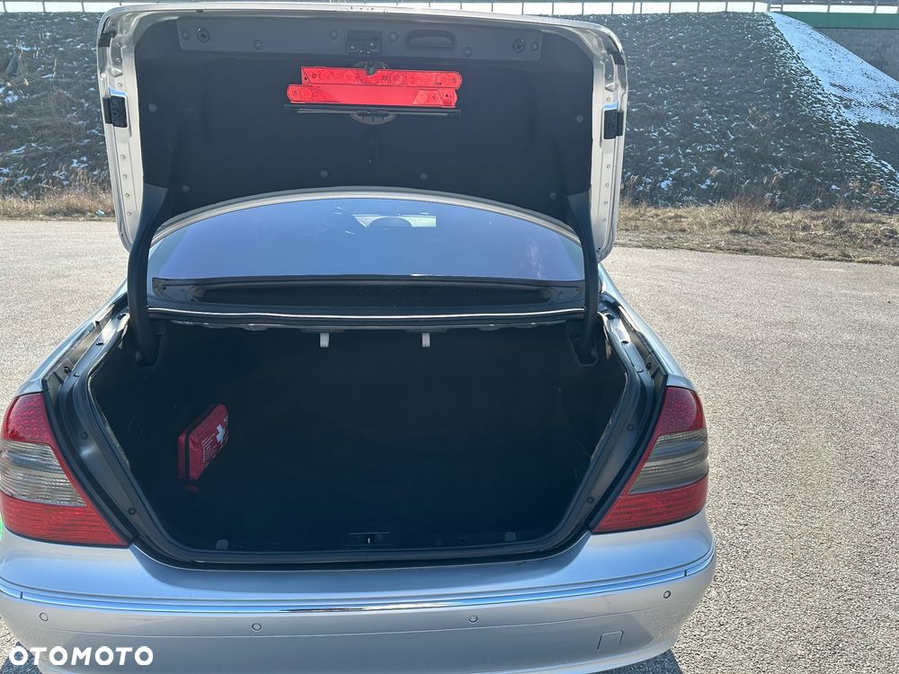 Mercedes-Benz Klasa E 320 CDI Avantgarde - 13