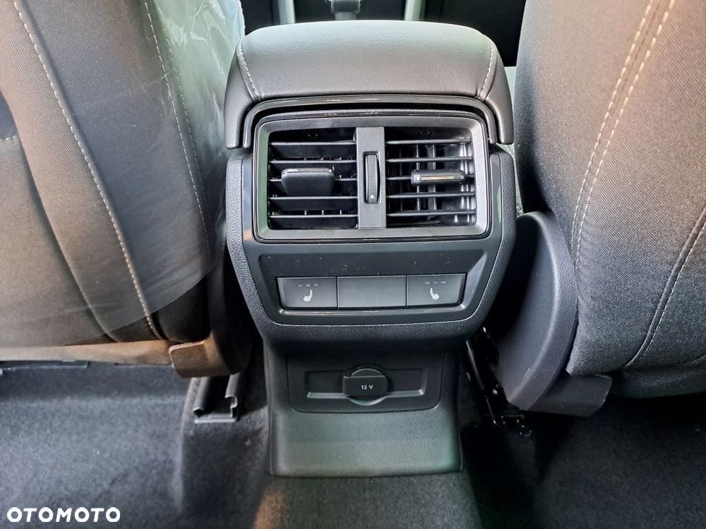 Skoda Karoq 2.0 TSI 4x4 Sportline DSG - 9