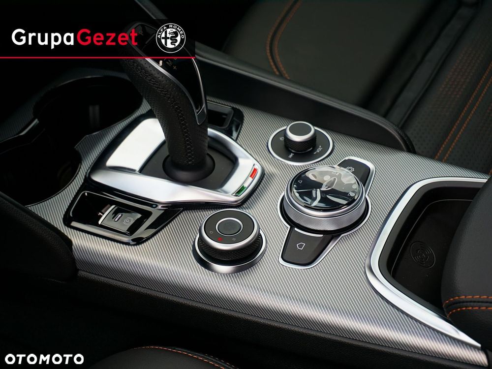 Alfa Romeo Giulia - 11