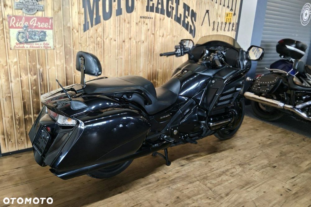 Honda GL - 4
