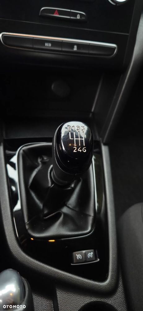 Renault Megane ENERGY TCe 100 LIFE - 23