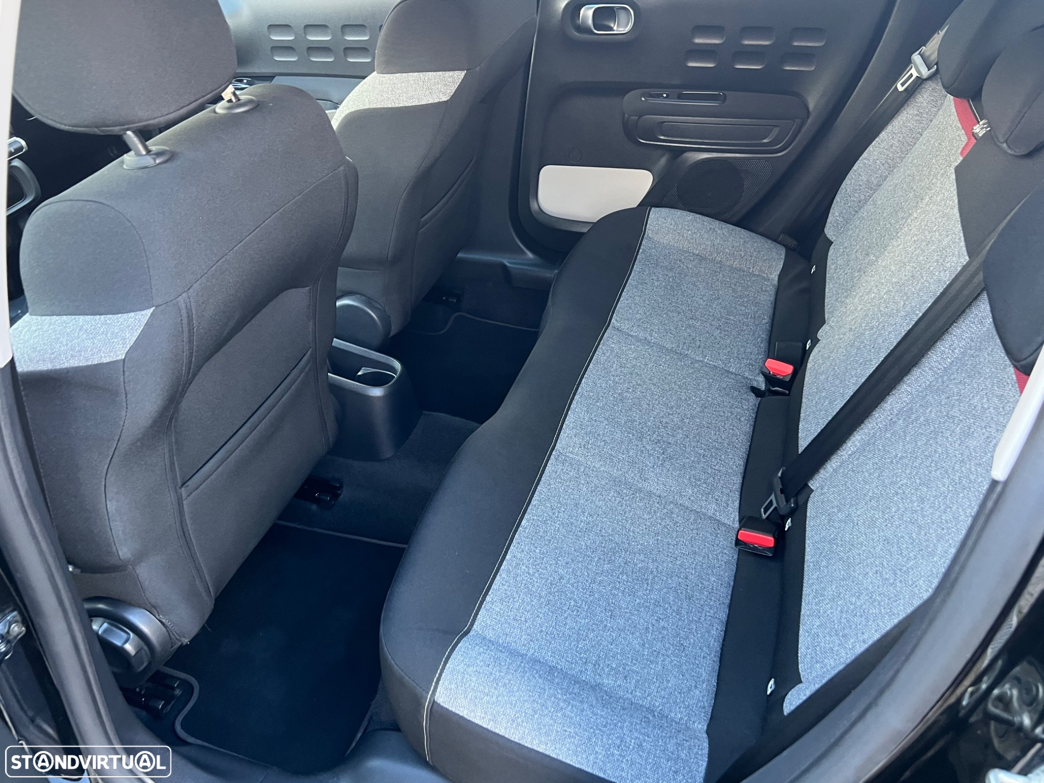Citroën C3 1.2 PureTech C-Series - 8