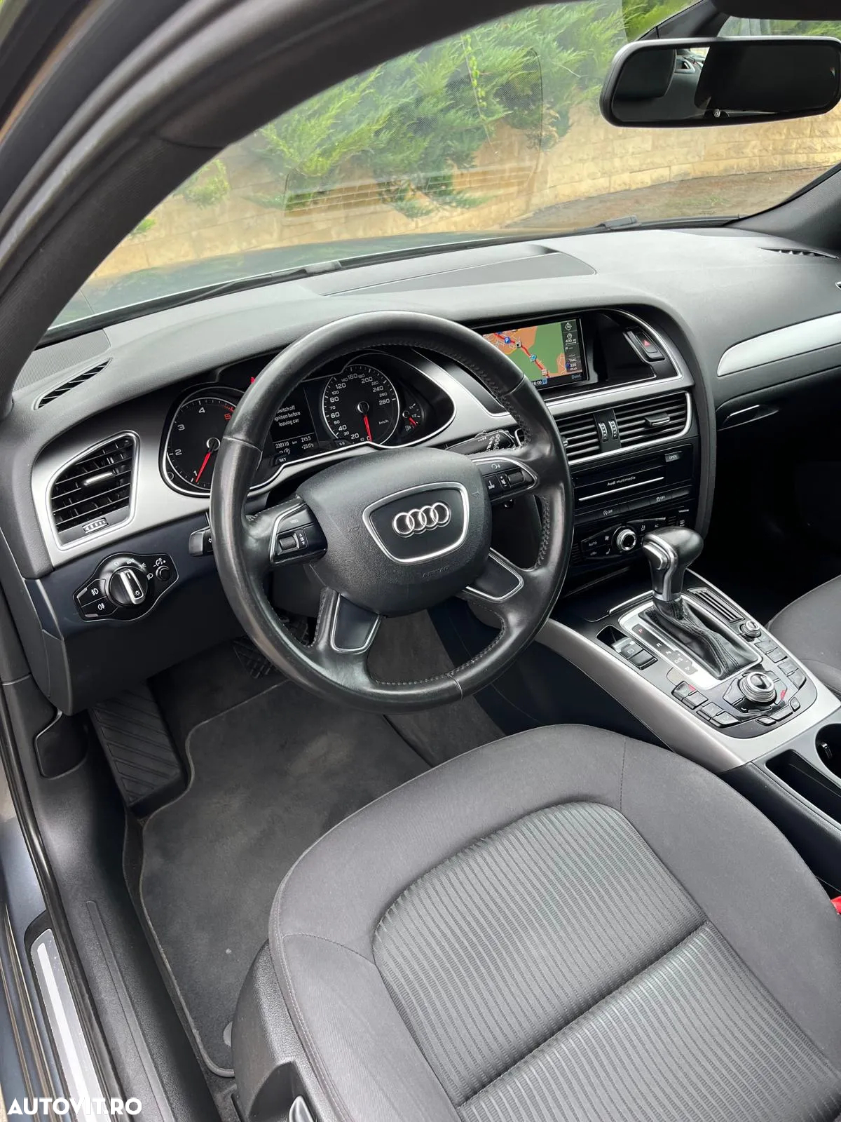 Audi A4 Avant 2.0 TDI DPF multitronic Ambiente - 9