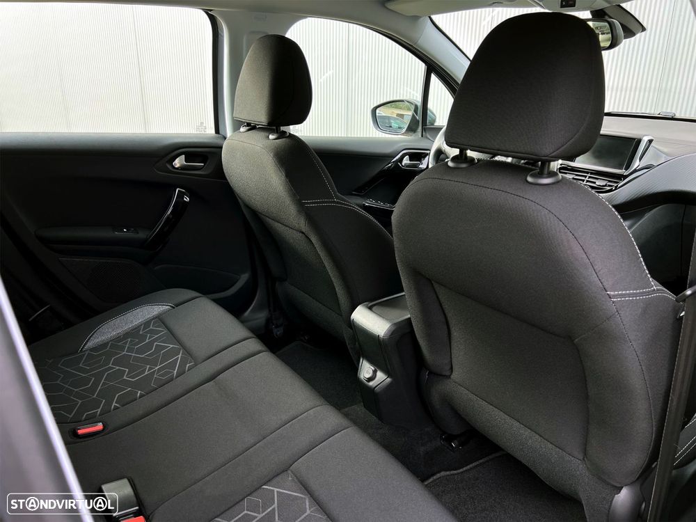 Peugeot 2008 1.5 BlueHDi Style - 35