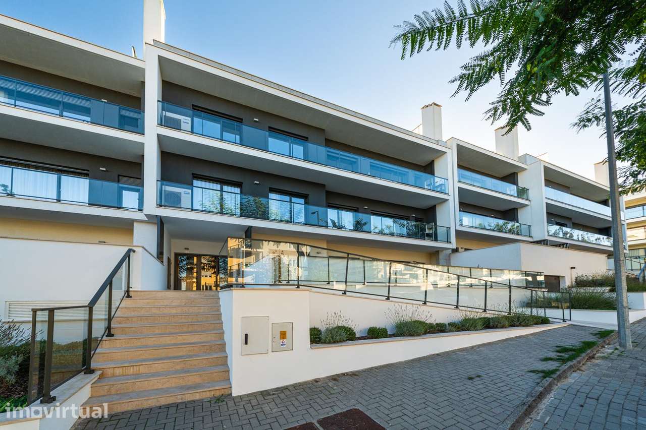 Apartamento T3, seminovo, situado em Santa Clara, Leiria - Grande imagem: 4/54