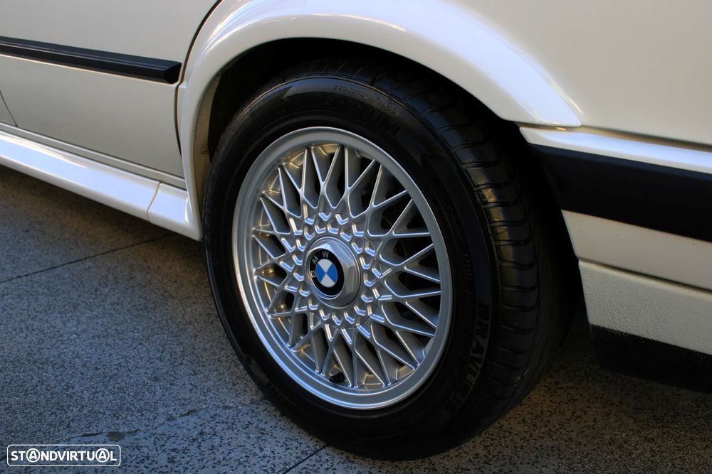 BMW 325 i Touring - 50