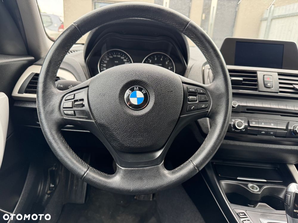 BMW Seria 1 116i Sport Line - 15