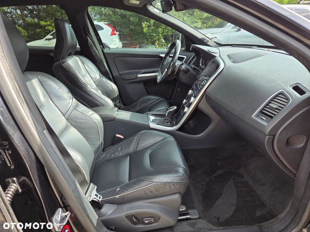 Volvo XC 60 T6 AWD RDesign - 9