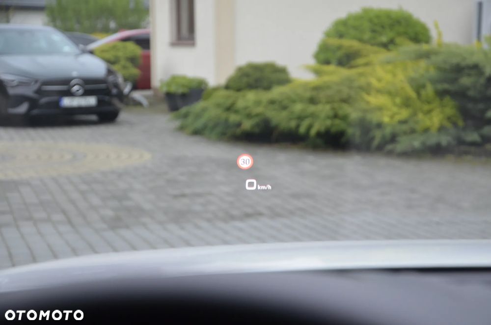 Audi A4 Avant 35 TFSI S tronic S line - 23