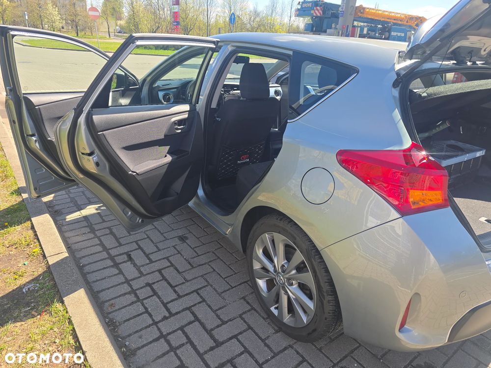 Toyota Auris - 4