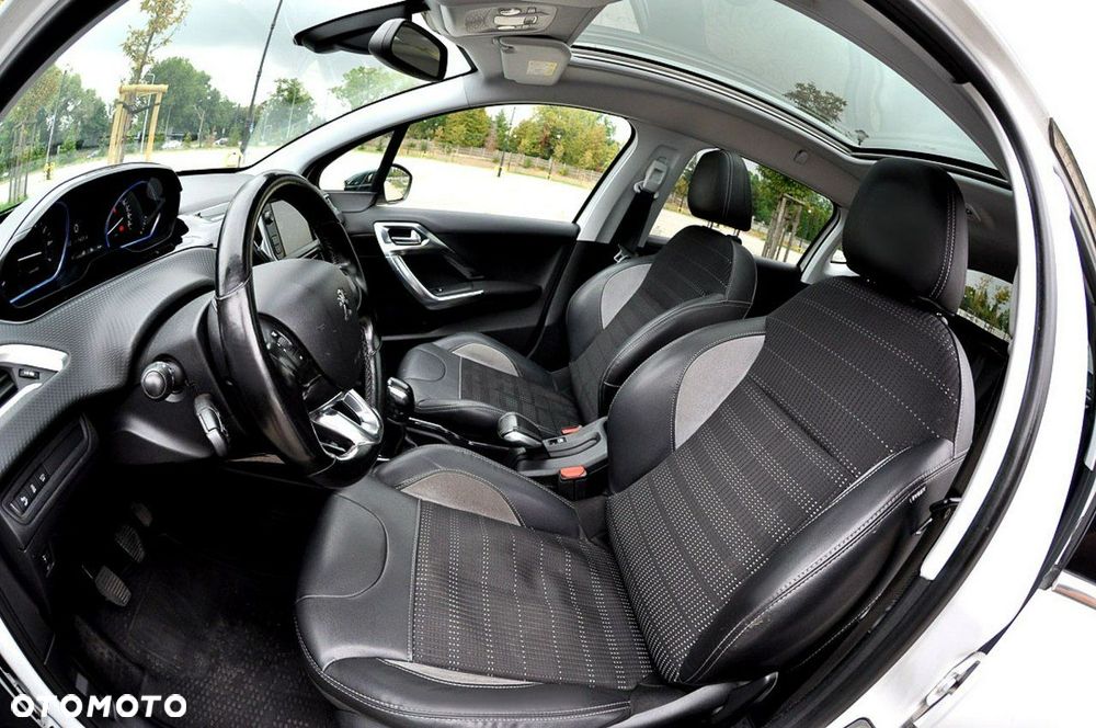 Peugeot 2008 PureTech 110 Stop&Start Business-Line - 7