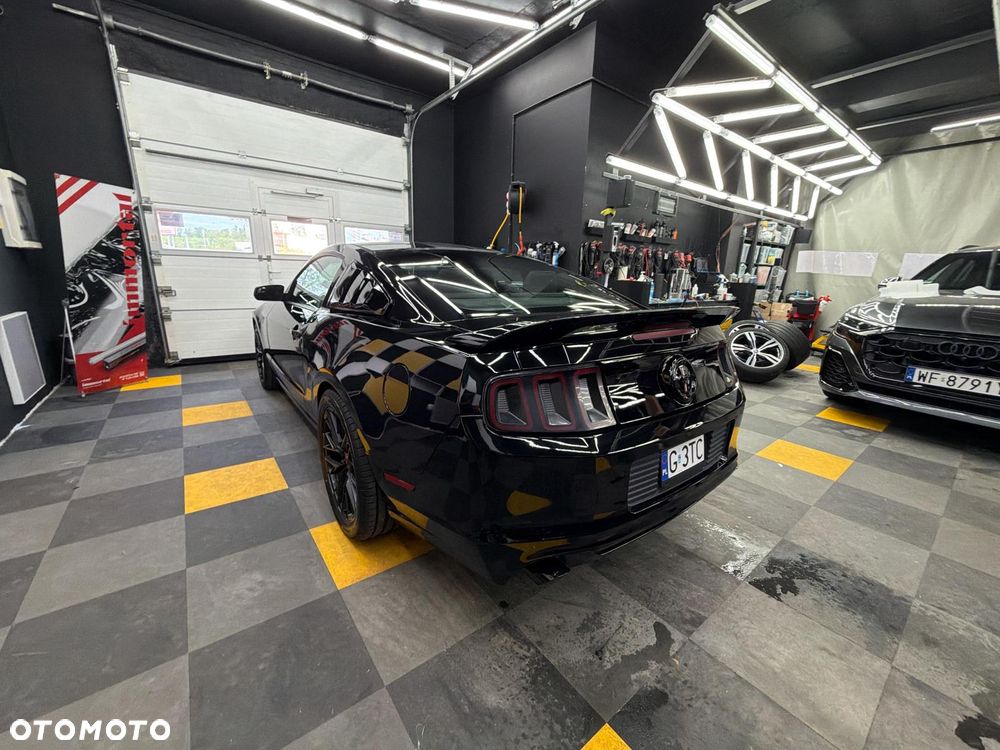 Ford Mustang 3.7 V6 Premium - 22