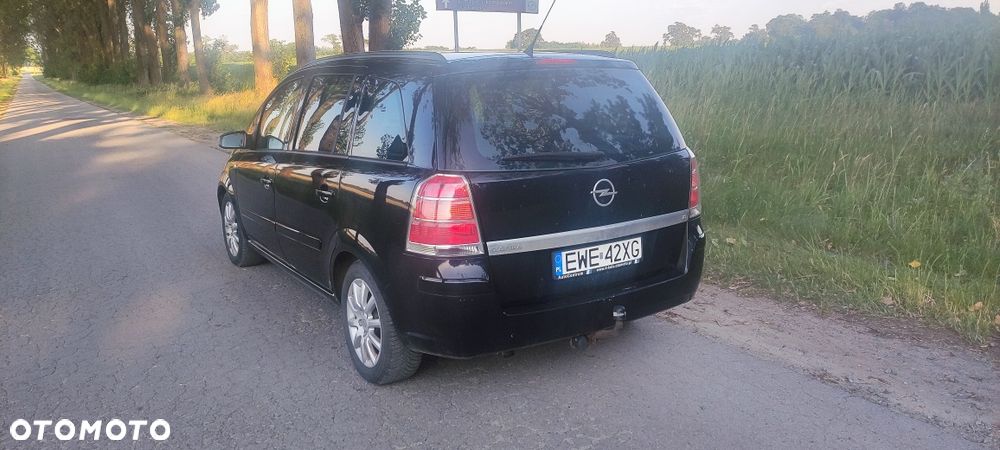 Opel Zafira - 3