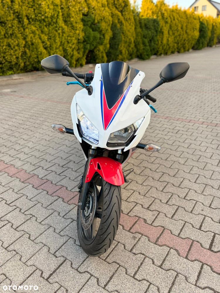 Honda CBR - 4