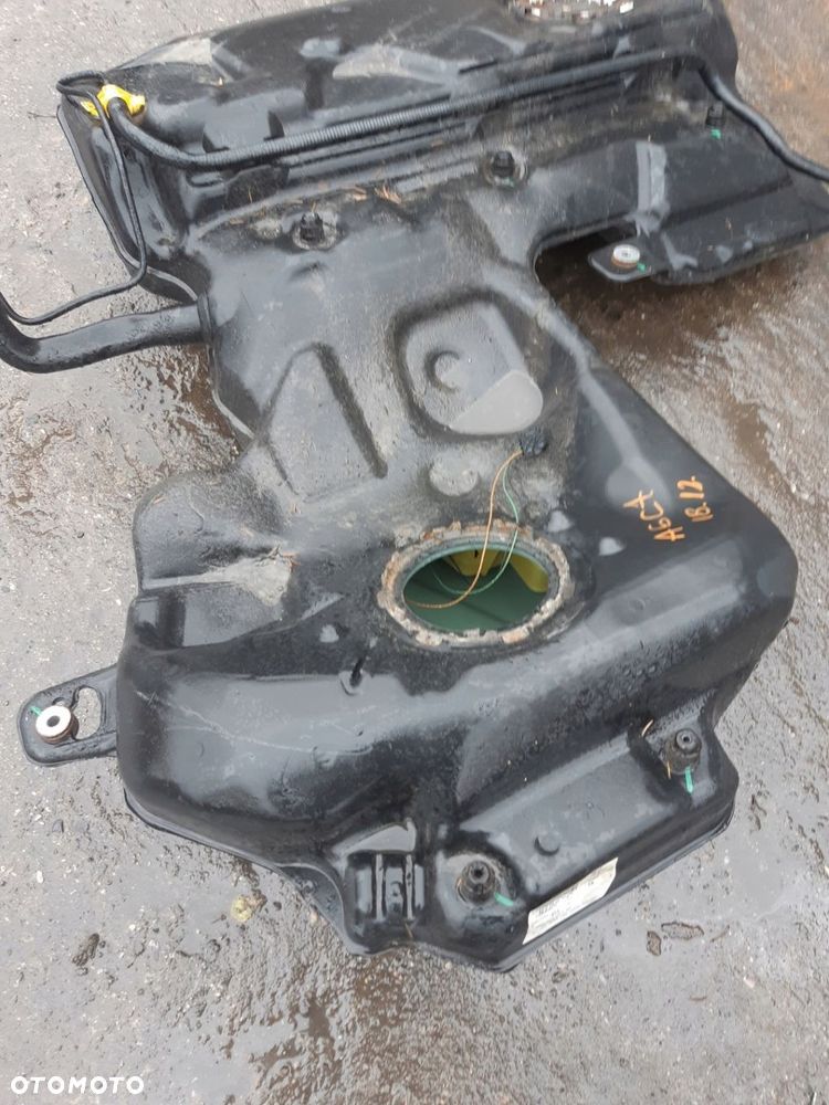 AUDI A6 C7 BENZYNA BAK ZBIORNIK PALIWA 4G0201021AC - 3