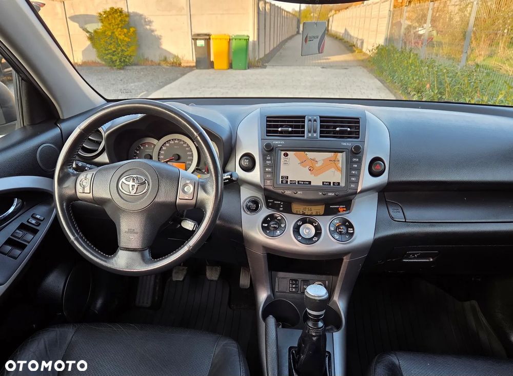 Toyota RAV4 2.2 D-CAT 4x4 Executive - 8