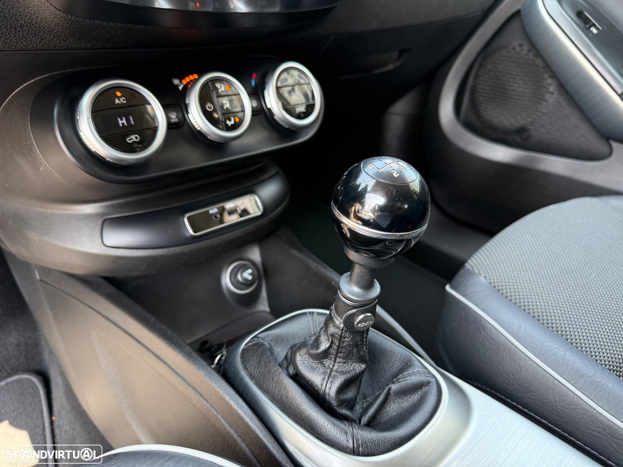 Fiat 500X 1.6 MJ City Cross S&S - 33