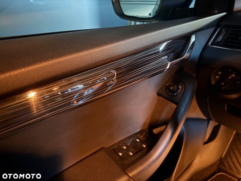 Skoda Octavia 2.0 TDI Style DSG - 23