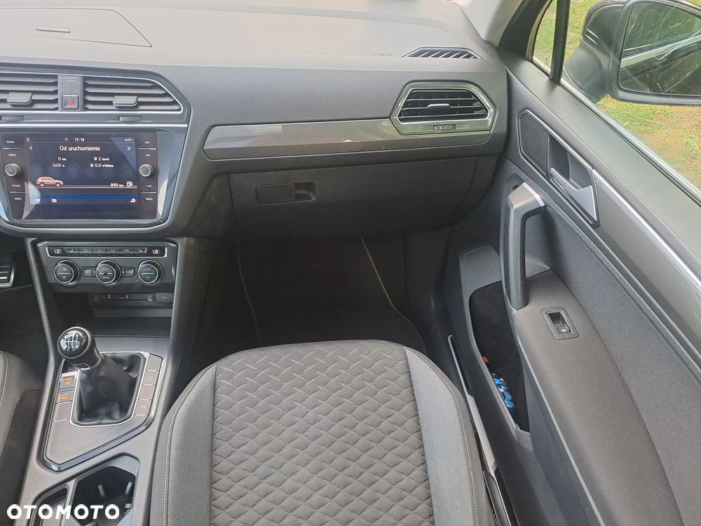 Volkswagen Tiguan 2.0 TDI SCR (BlueMotion Technology) Comfortline - 19