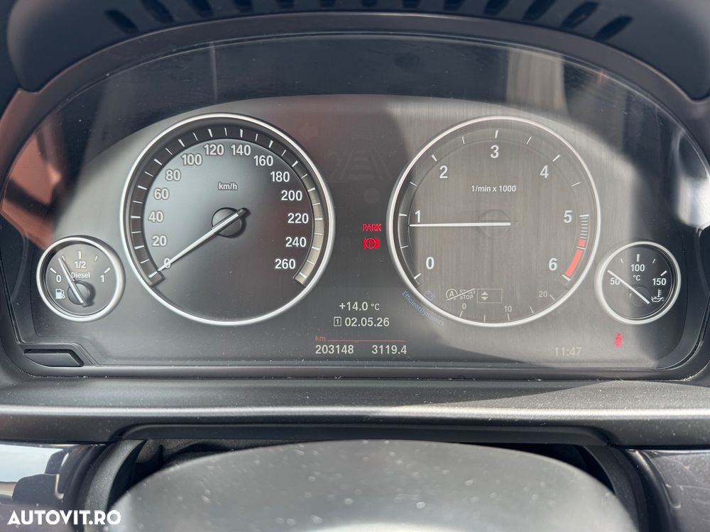BMW Seria 5 518d Luxury Line - 14