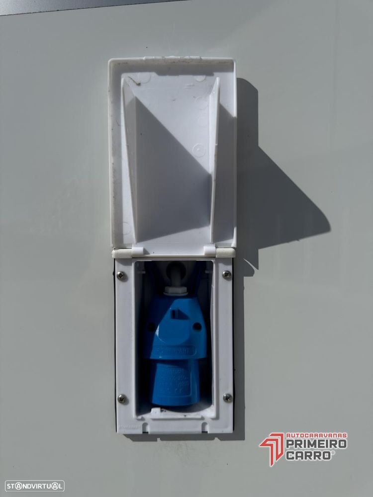 Bavaria Style I740 c.central e basculante - 60